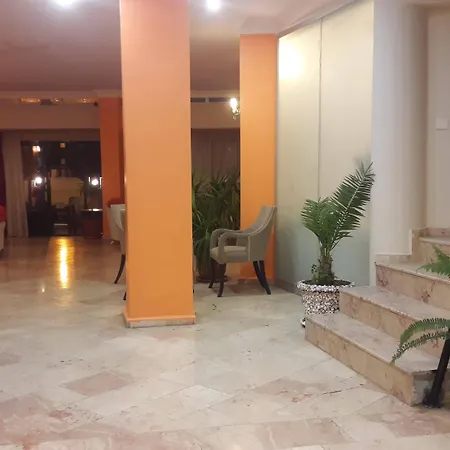 Hotel Club Urgenc *