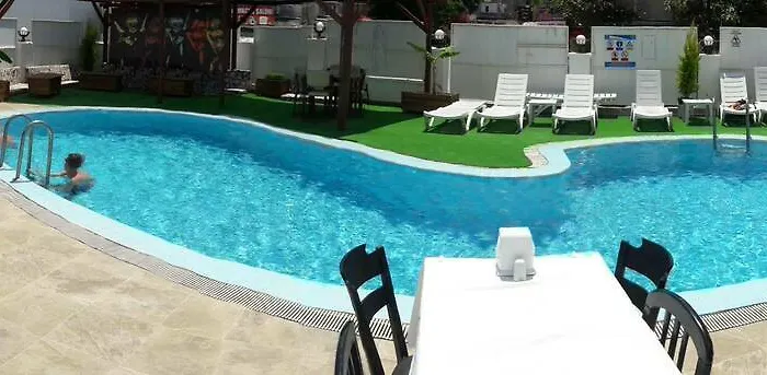 Club Urgenc * Ayvalı